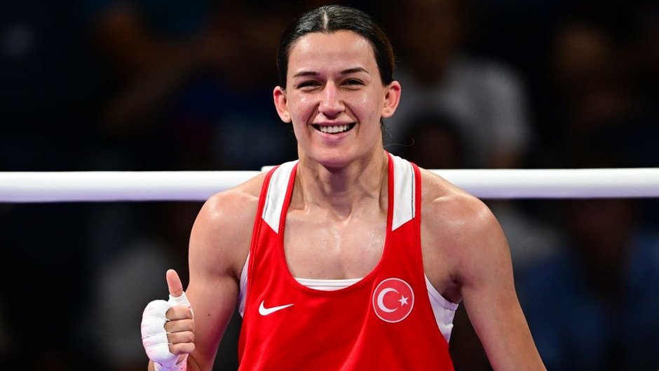 🇹🇷 Kadınlarımız dünya sahnesinde. 🔥

• Busenaz Sürmeneli – Altın madalya 🥇
• Büşra Işıldar –  Gümüş madalya 🥈
• Buse Naz Çakıroğlu – Gümüş madalya 🥈
• Hatice Akbaş – Gümüş madalya 🥈
• Esra Yıldız Kahraman – Bronz madalya 🥉
• Elif Güner – Bronz madalya 🥉