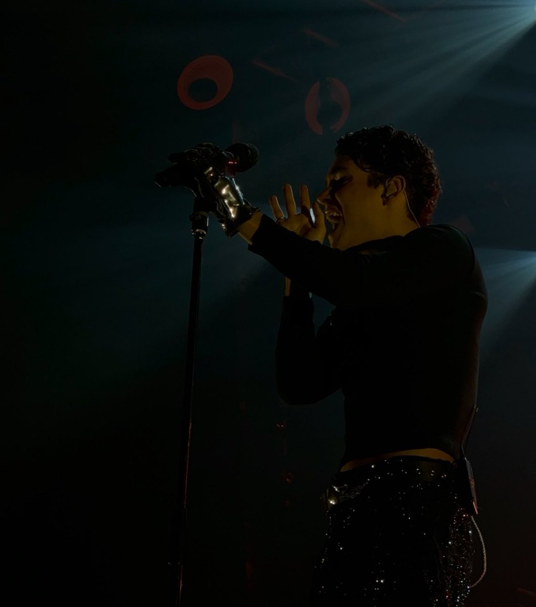 eloquentwilmon's tweet image. 🖤