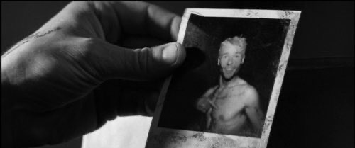 TheCinesthetic's tweet photo. Christopher Nolan's Memento was released 24 years ago today. https://t.co/0etn5xbrDK