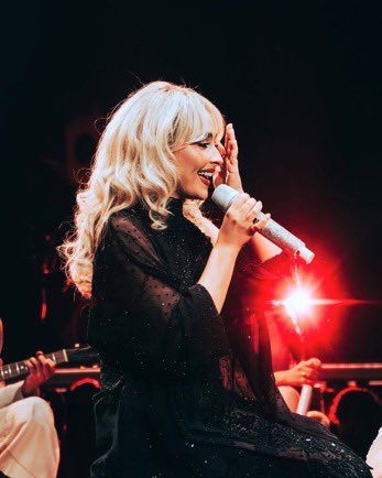 🚨| Tonights spin the bottle song is "PARIS" at Night 1 of #ParisShortnSweet