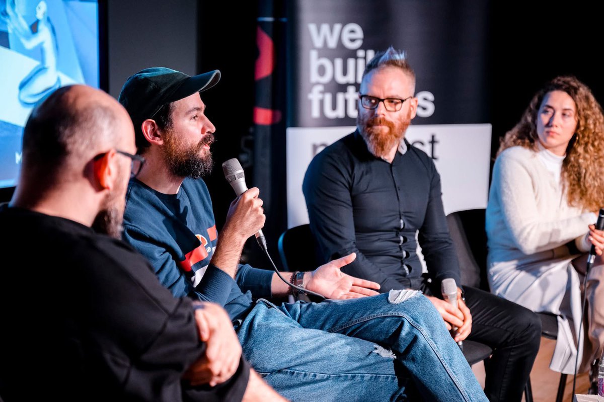 Schell Gergely pszichológus | Trauma | ixda | Budapest | meetup | mindfulness | mbct | előadás | workshop