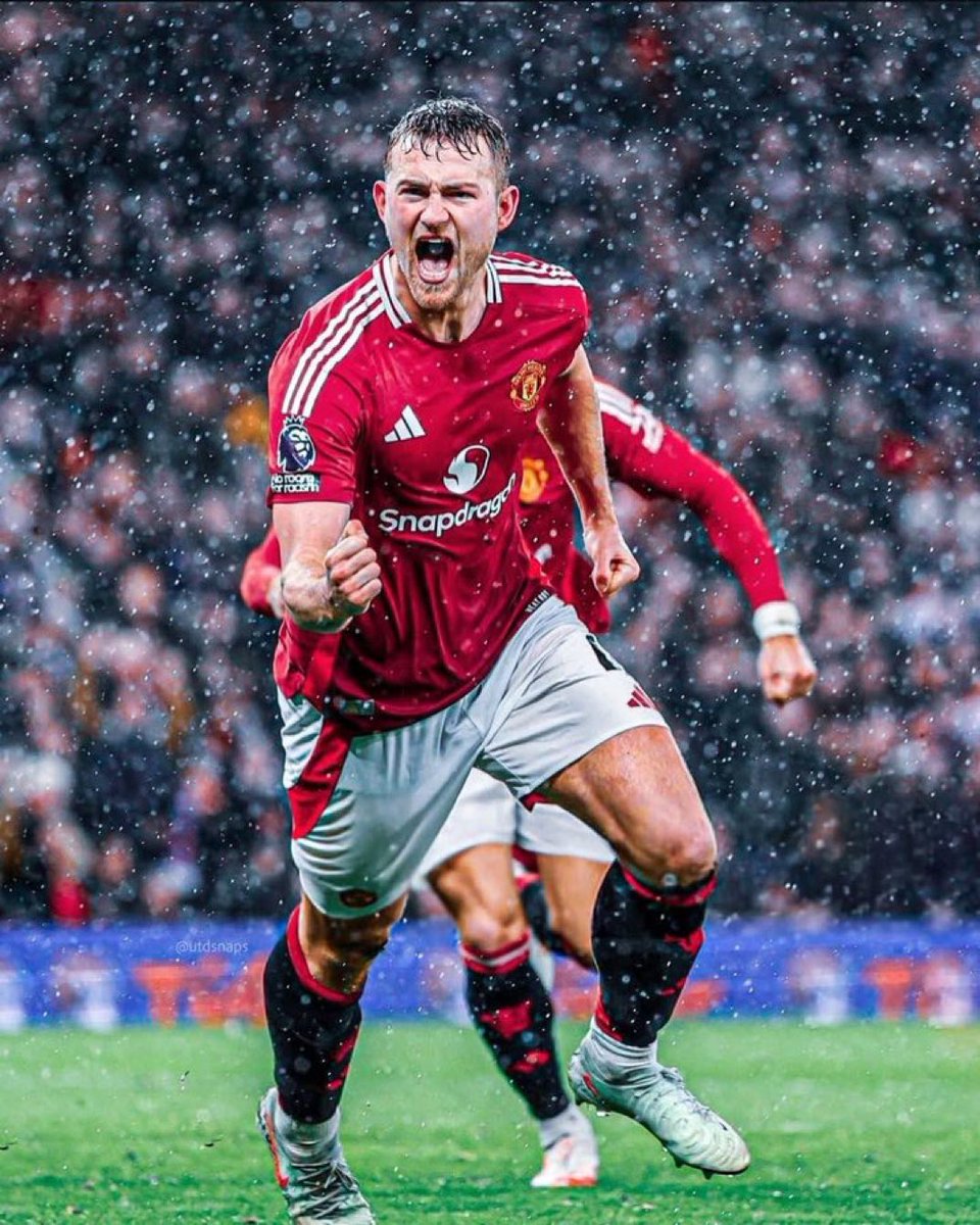 ammandev's tweet photo. Matthijs De Ligt did not deserve any of the weird and derogatory labels that came with his transfer and he’s proving that with each game.

Such a good signing. 👏🏽 https://t.co/BBvVF7EePf