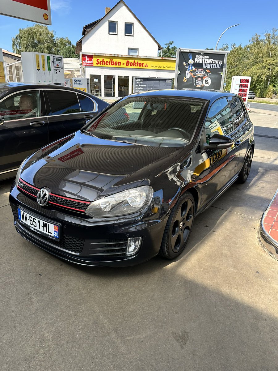 Slouph23's tweet photo. @Julo_PackR32 @TaZzPeugeotFan https://t.co/AMhWpwONdP