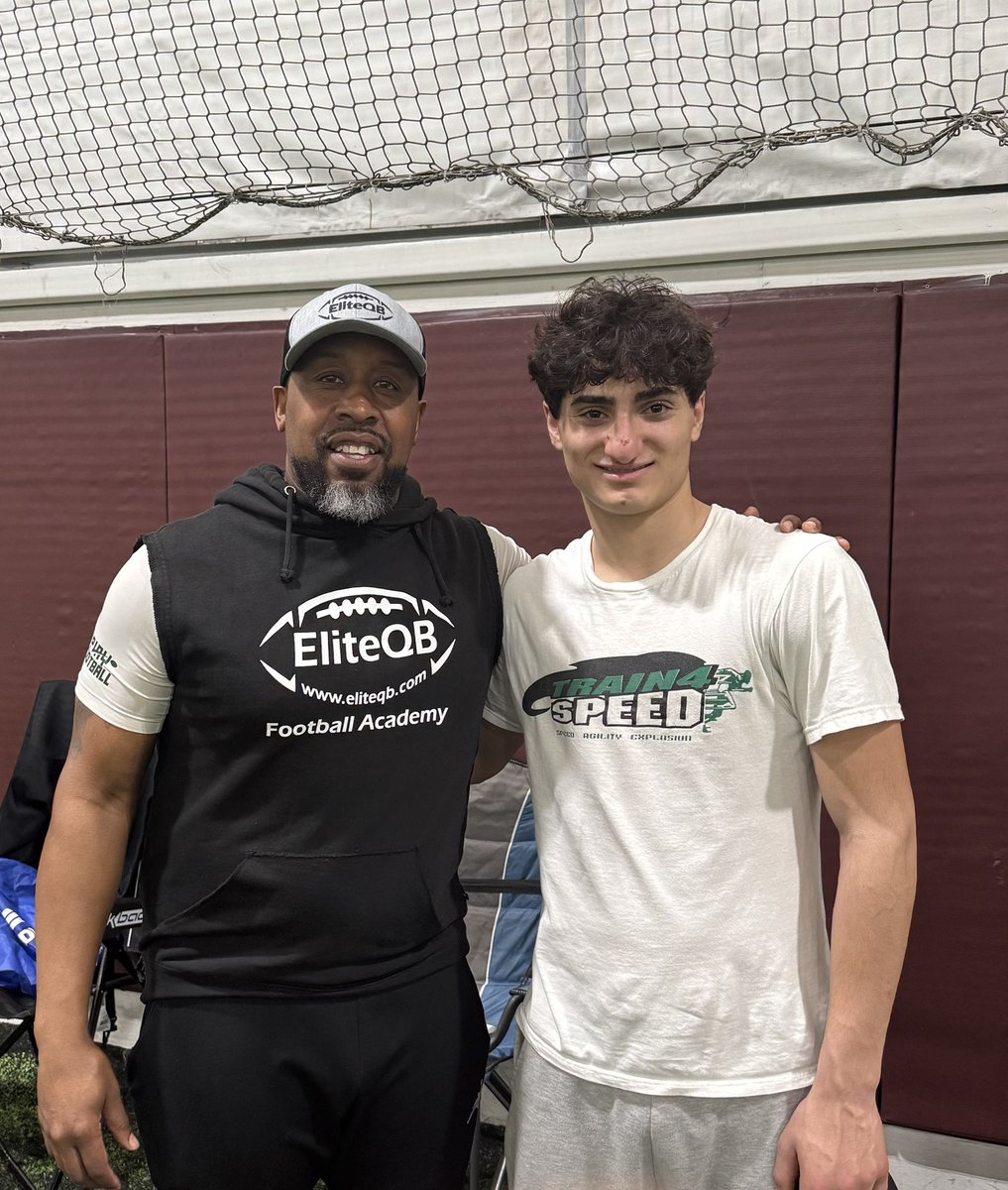 SevanA_QB's tweet image. Great day with Coach Holman working on speed and agility. 8'2 broad jump and 4.8 5-10-5 @EQBcoach @pvilleFB @Pville_football @AlphaArmsQBClub @jerryflora1
