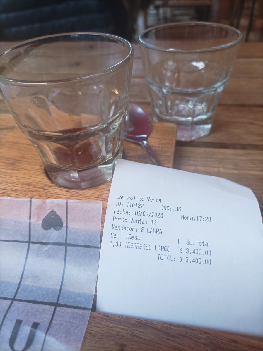 CallSaulCall's tweet image. En Belgrano, CABA, un cafecito más caro que en Madrid. 
No te pido devaluar... Vos verás; pero corregí estos desfases.