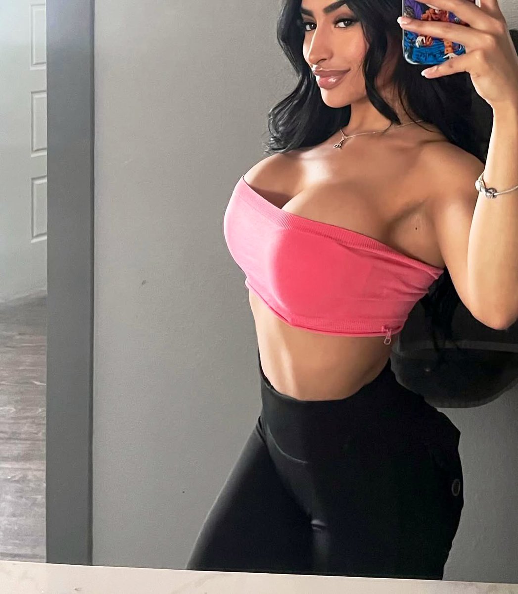 Alexismontez02's tweet photo. Look at Me 🥰 #msmontez https://t.co/1Nt1MjKirA
