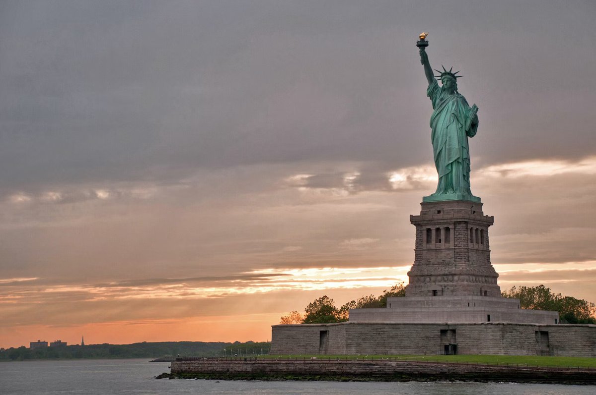 French MEP Raphaël Glucksmann to the US:

Give us back the Statue of Liberty.

We gave it to you as a gift, but apparently you despise it. So it will be just fine here at home.