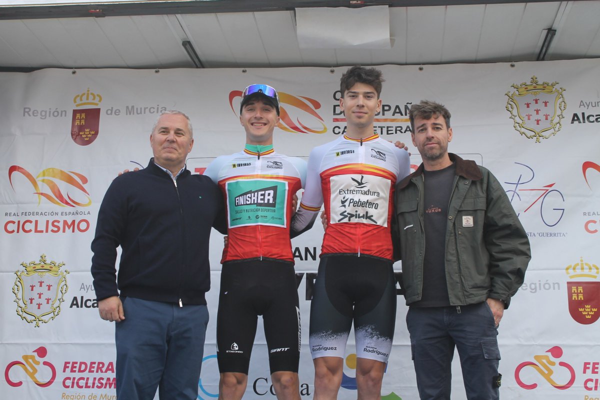 Los LÍDERES de la COPA DE ESPAÑA 
César Pérez <a href="/EqFinisher/">Equipo Finisher</a> y José María Martín (Extremadura)