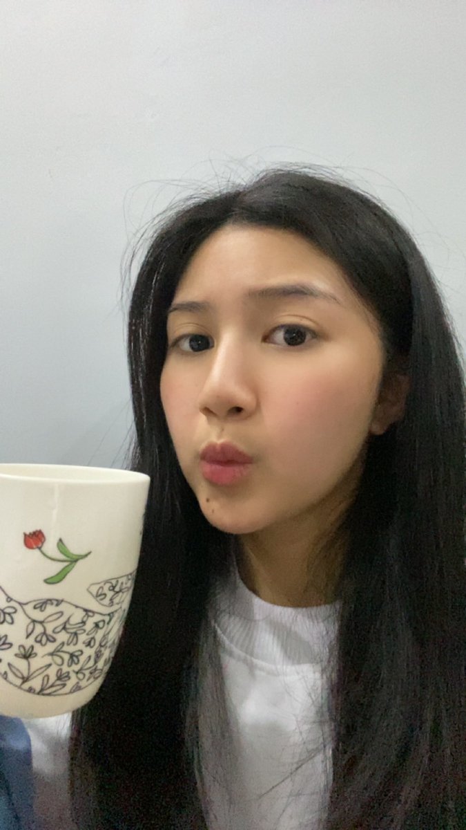 baru assalamualaikum udah langsung wassalamualaikum ini mah

thx 5 menit ny! #SABARIN day 17 nya
smngt puasa ny bes 🤘