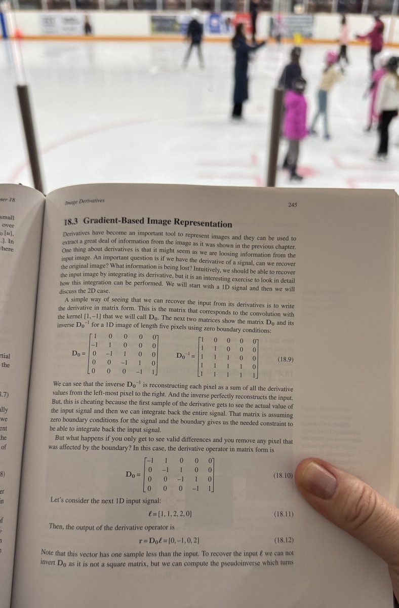 CSProfKGD's tweet image. Did I say I ❤️ this #computervision textbook?  So many great insights!