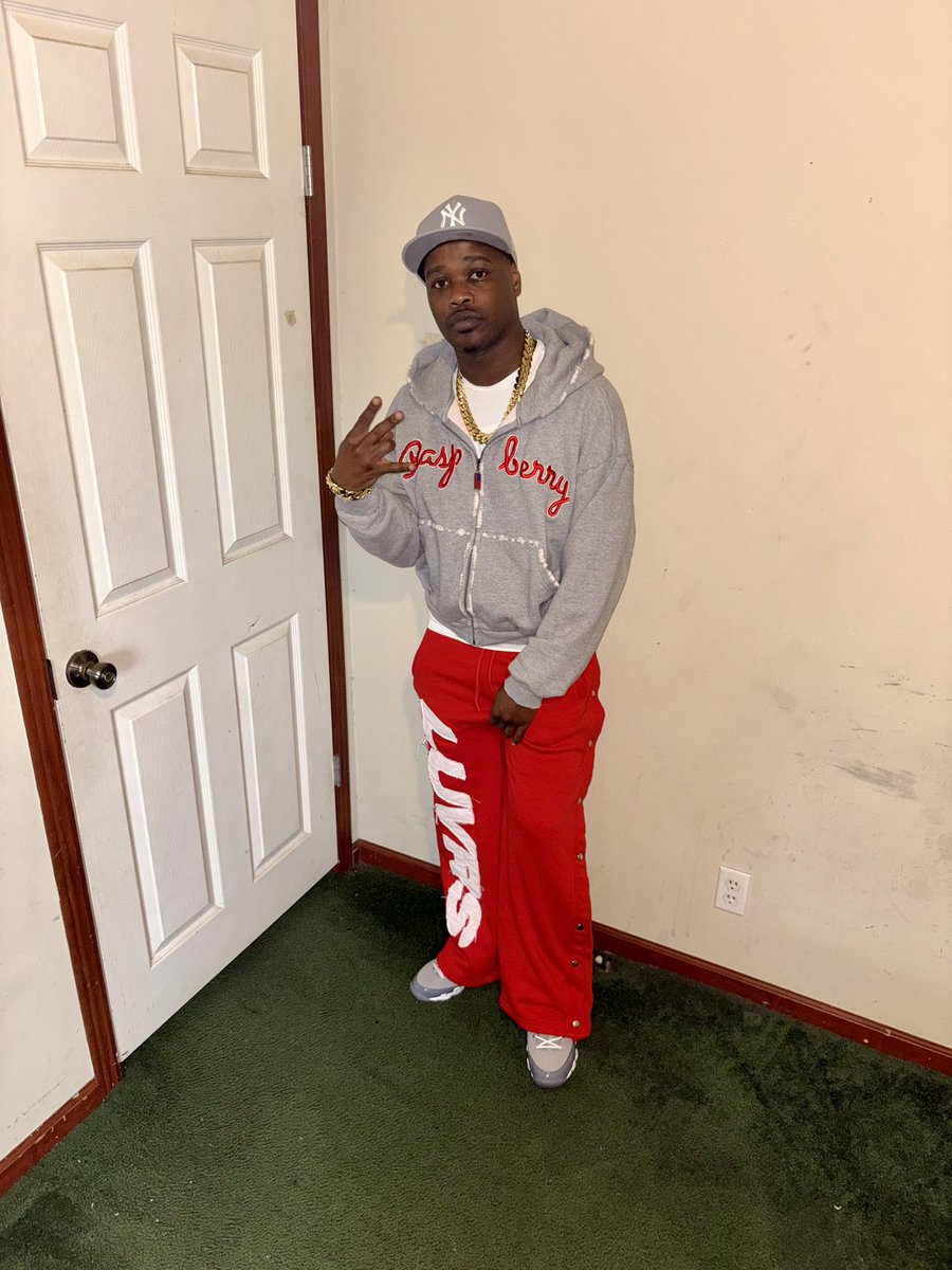 lilbossysp's tweet photo. You Just Do You &amp; Ima Do Me ♻️ #ForevaYSP #5841Bidness https://t.co/2TXNLqa67i