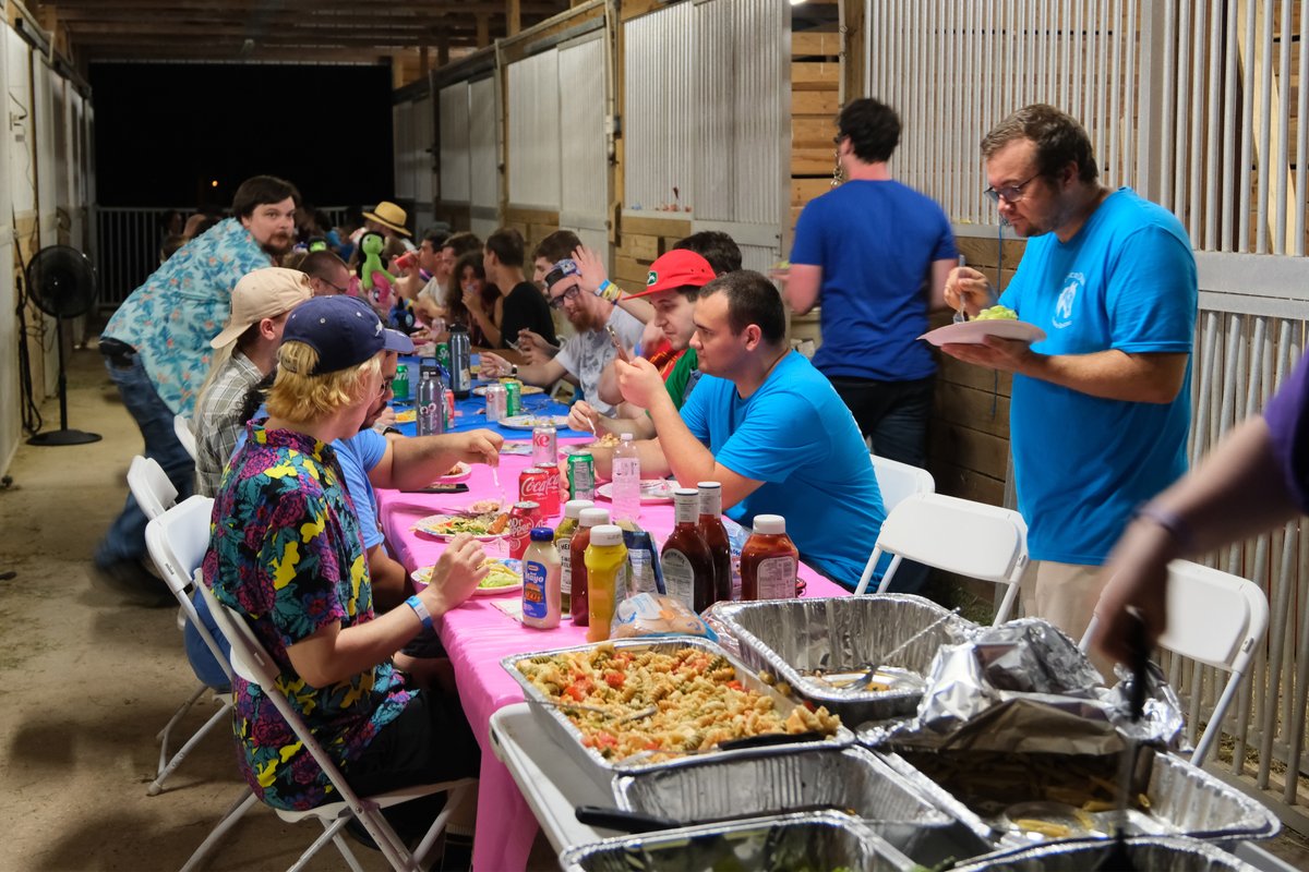 FallenOakRescue's tweet photo. We've added Dinner with Horses tickets to our Mare Day Registration page. Find more information here! https://t.co/lq79natrBB https://t.co/AJUIQuuOR3