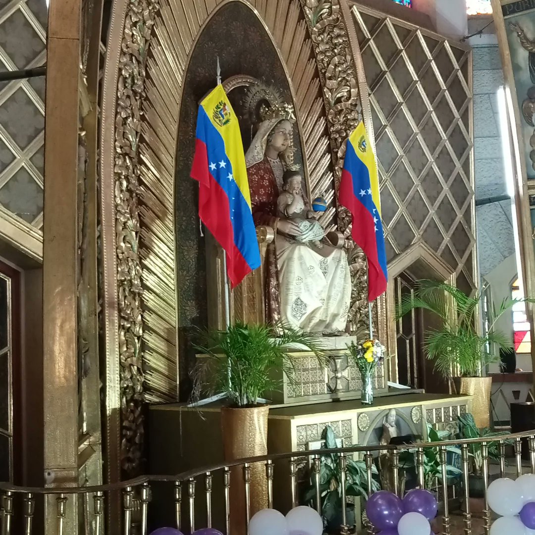 ElParaisoNow's tweet image. #Actualización|| El Pueblo con fé de la Parroquia El Paraíso, salió masivamente a la calle a celebrar la llegada del Nazareno de San Pablo a la comunidad Ningún facineroso pudo robarle su tranquilidad
Reconocimiento autoridades que restituyeron la Paz
#⃣Caracas #CICPC #PNB #16Mar