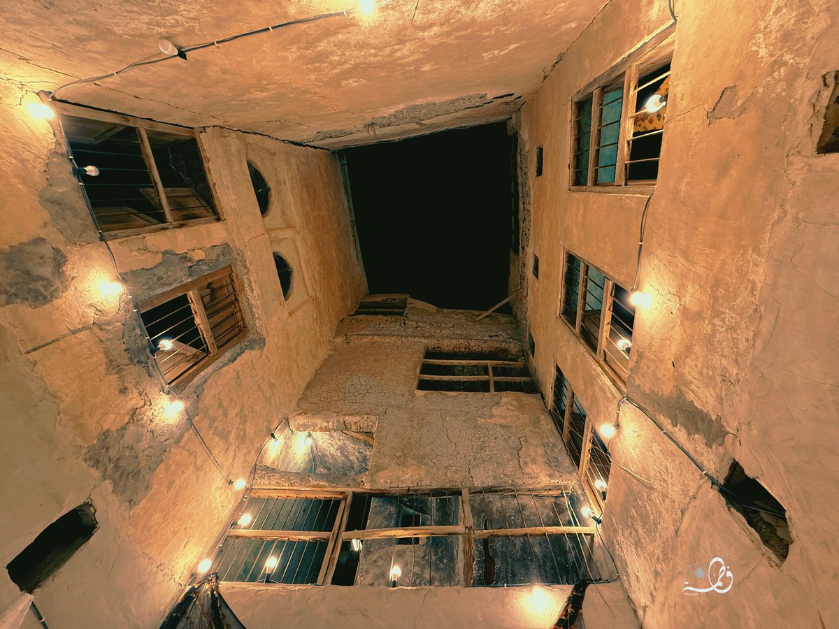 alattacharity's tweet photo. احتفاءً بالإرث العمراني وفن العمارة التقليدية مع كل ماتحويه من نقوشات وزخرفة فنية رائعة؛ كثفت فعالية #البخنق من جهدها في #المسار_السياحي لتعزيز #جودة_الحياة و #سياحة المملكة تزامناً مع اطلاق #العمارة_السعودية 
#فعالية_البخنق
#القطيف #سيهات #المنطقة_الشرقية #تراث #سياحة #مجتمع https://t.co/GrF7gum82e