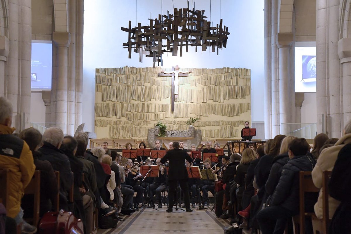 J’ai eu le plaisir de participer à un concert exceptionnel de l’Orchestre Symphonique de Clichy à l’Église Saint-Vincent-de-Paul. 
Merci à tous les musiciens pour leur prestation remarquable, et à tous ceux qui ont assisté à ce moment de culture et de partage. 🎻✨
#Clichy