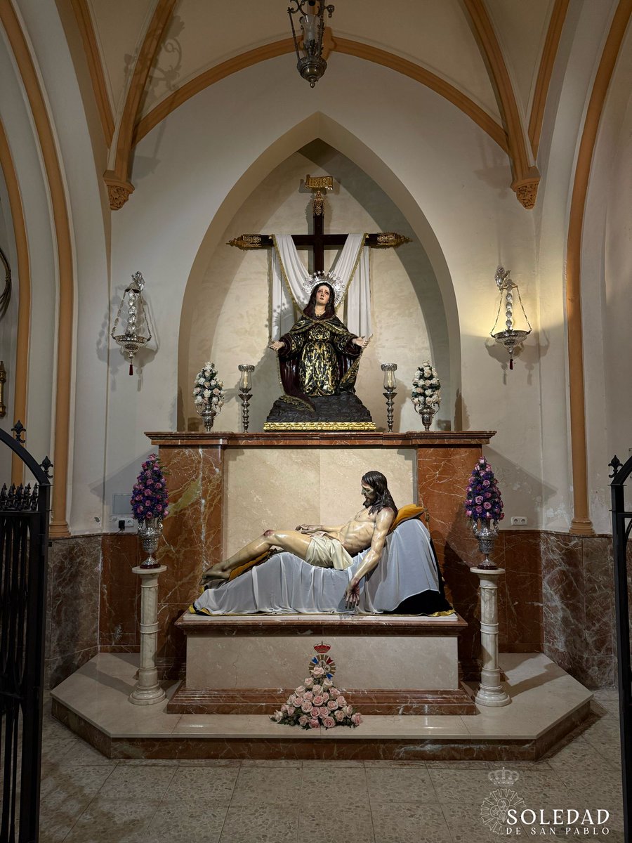 Nuestros Sagrados Titulares ya se encuentran en su capilla una vez concluido el Triduo Cuaresmal en honor al Santísimo Cristo del Santo Traslado.

#CofradiasMLG