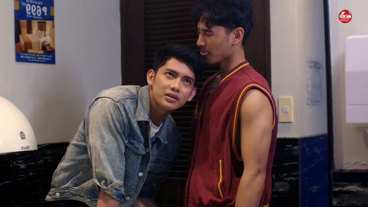 iamroberte's tweet photo. Simula na ba ito ng kabaklaan? Sanaol nachecheck ang balls ni Ivan. Daks ba? 😂
#SashesAndHearts #SashesAndHeartsEp4 #IvanCojuangco #EthanAguiular #OxinFilms #PinoyBLSeries https://t.co/2KGZfOB18L
