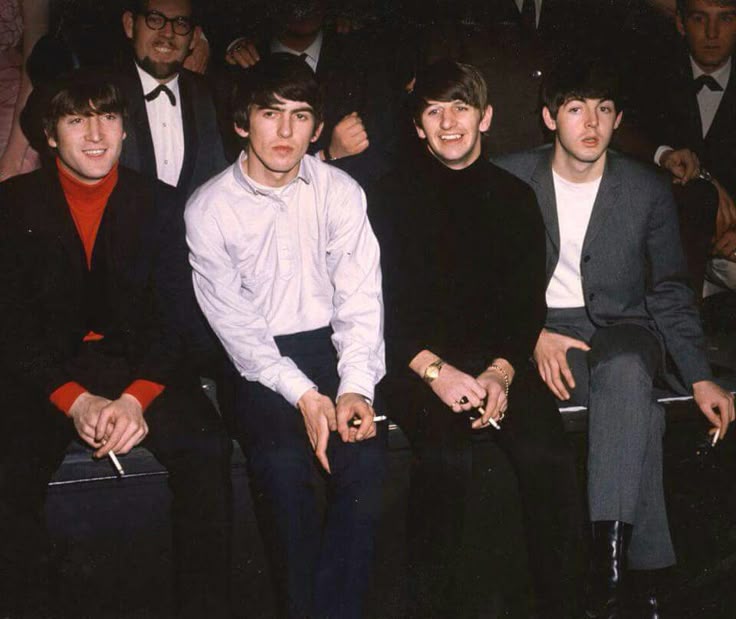 BeatlesHours's tweet image. 