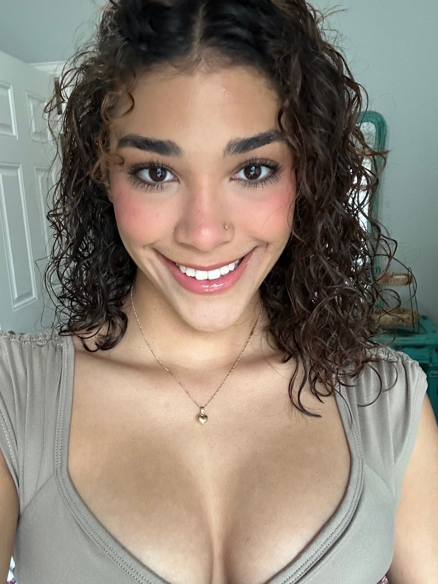 Gia (@gawtdayumgia)  X