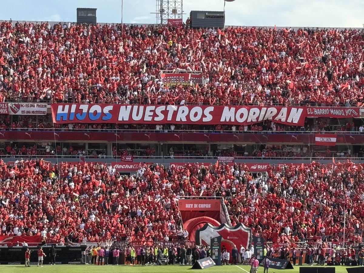 Orgullo de la nación 
Y por siempre tu papá.