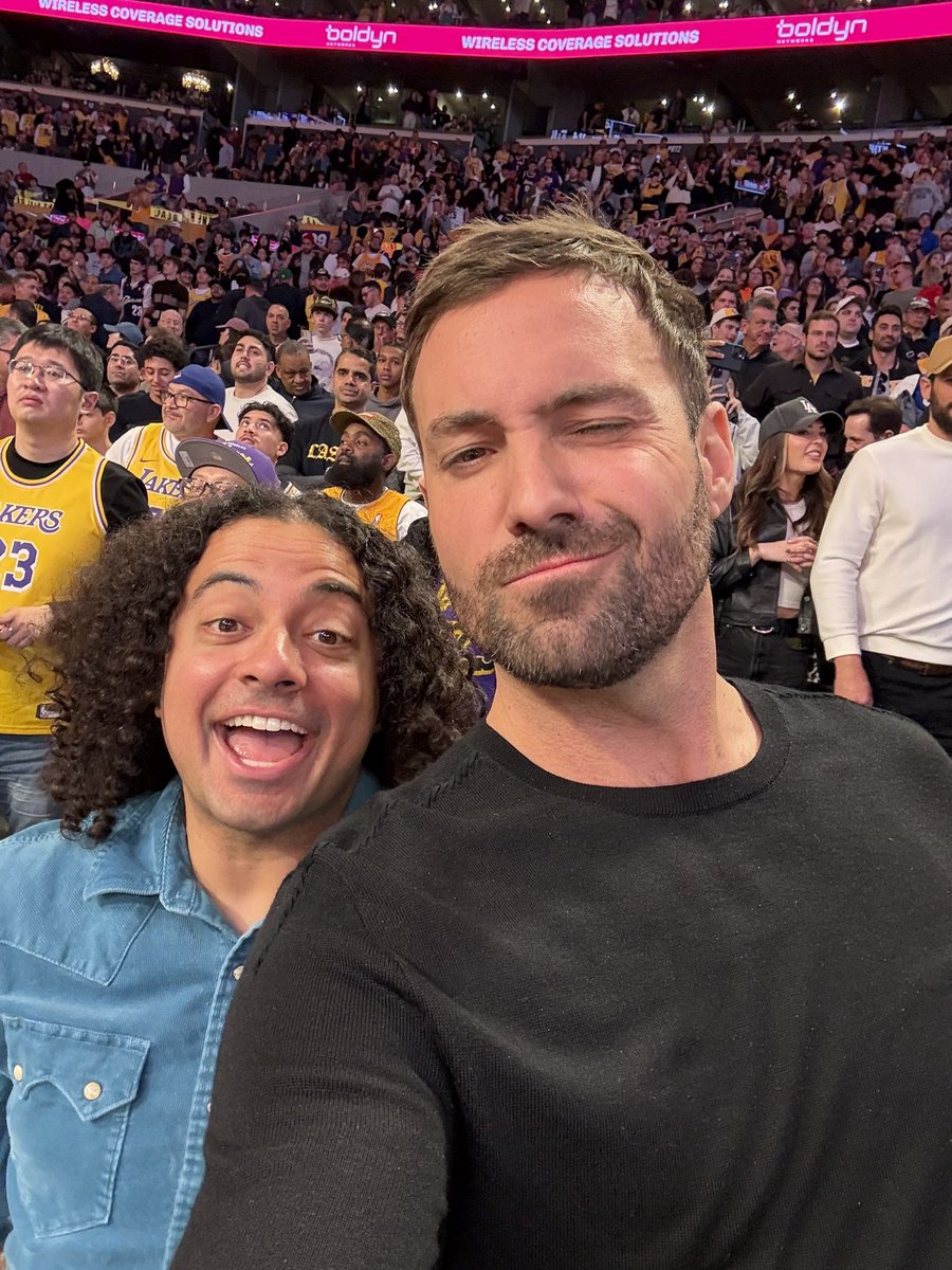 JeffDye's tweet photo. I come home and the Lakers win!! @Lakers @Jmoon61 https://t.co/YlE3L2XbgA