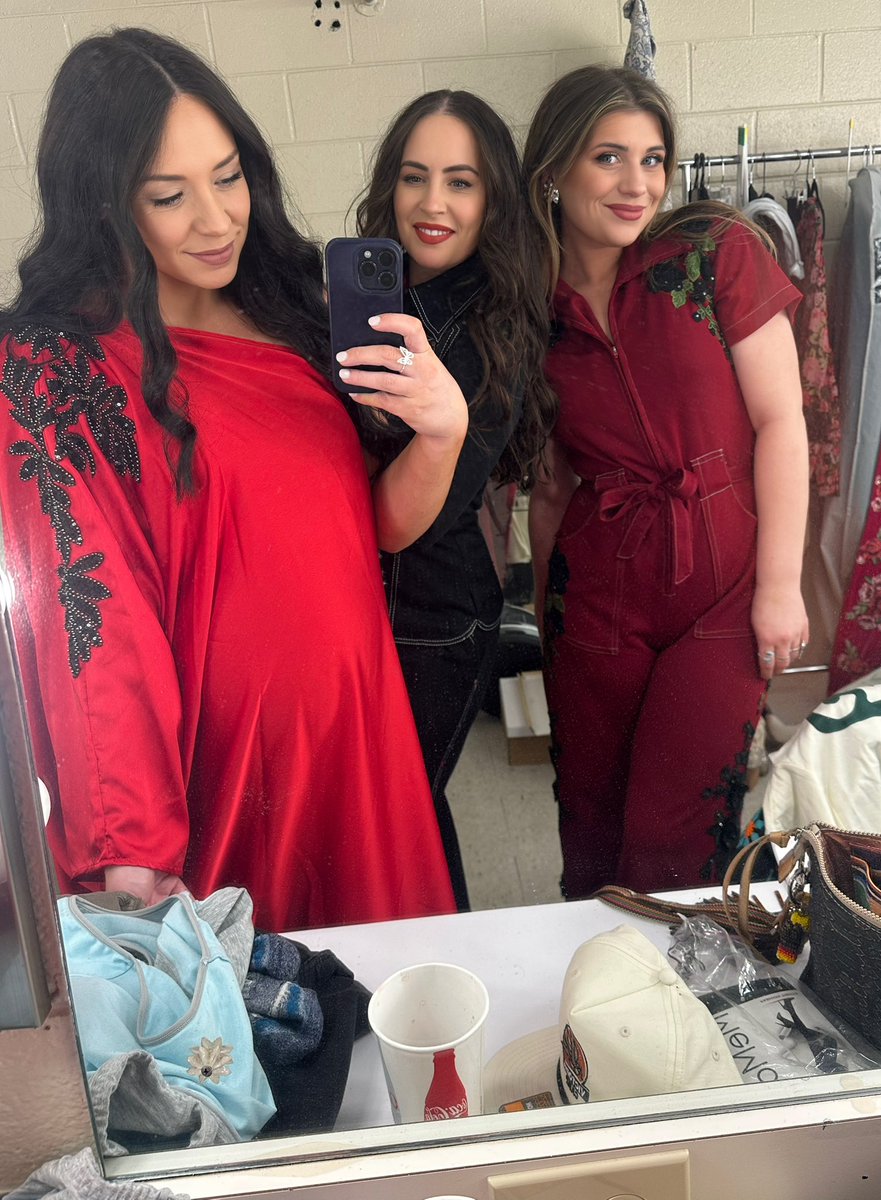 Three Times A Lady tweet media