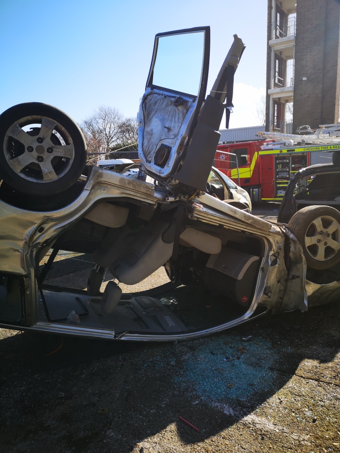 RuncornFS's tweet image. 🚗 Most RTCs are on four wheels, so we must prepare for the expected. 🚒 as an emergency service, White expanded our knowledge by training for the unexpected—ensuring we operate effectively in all scenarios. Prepared minds, skilled hands, safer outcomes! #FireService #RTCs