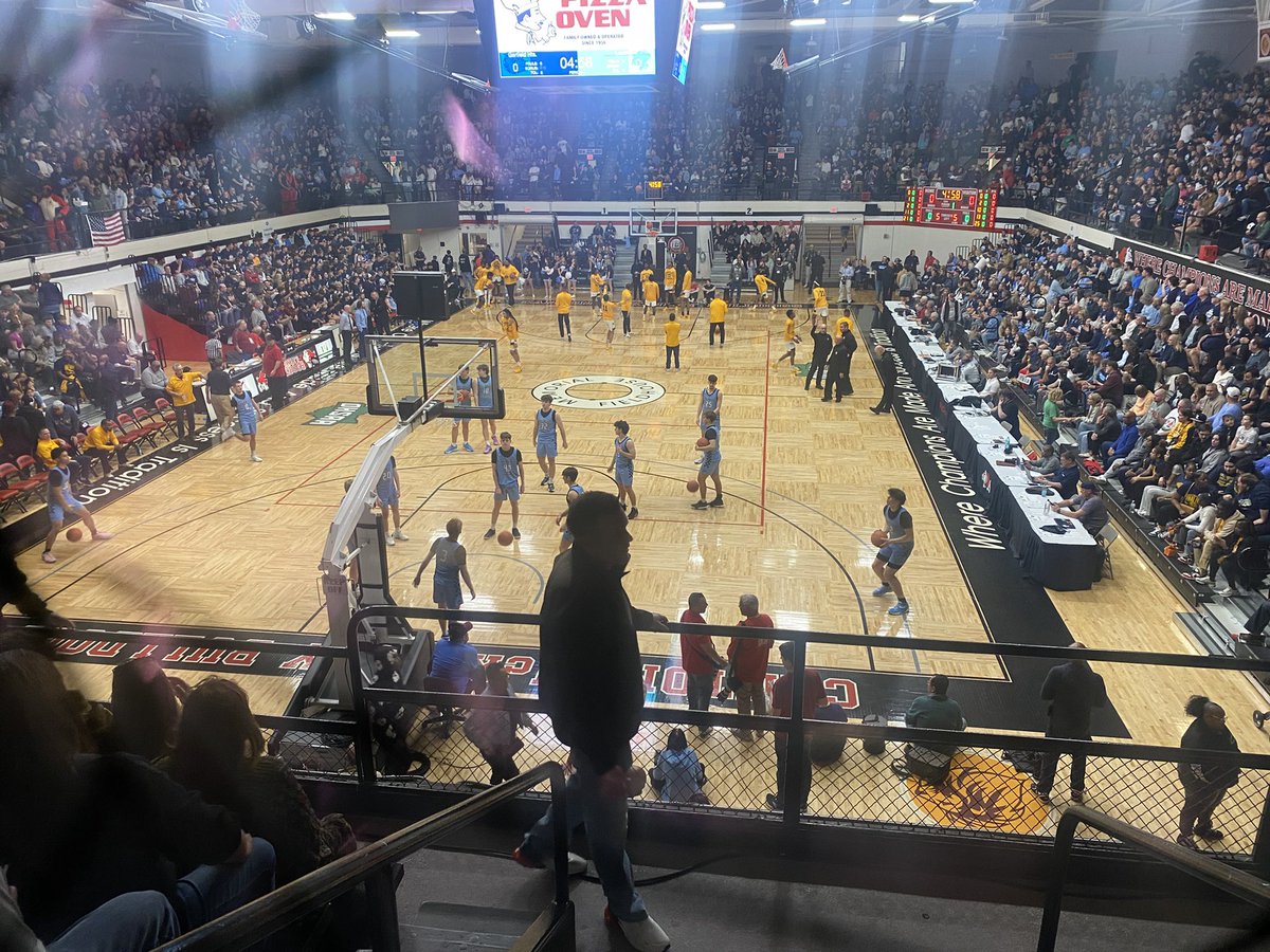 Inside the Sold Out Canton Memorial Fieldhouse for a D3 State Semifinal as <a href="/Leopardbball/">Lindsay Leopard Basketball</a> battles <a href="/GHbulldogsAD/">Garf Hts Athletics</a> for a trip to Dayton

<a href="/MayorNEOPrep/">Mayor of HS Sports</a> <a href="/bthomas44321/">Bill Thomas</a> <a href="/neosportsnerd/">Mason Graham to the browns</a> <a href="/davey153/">Dave Spengler ®</a> <a href="/DaveSigler3/">Dave Sigler</a> <a href="/Allohiohoopsco1/">AllOhioHoops, LLC 🏀📝</a>