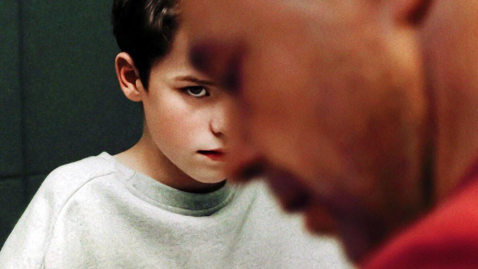 Alexandra Maxwell tweet media