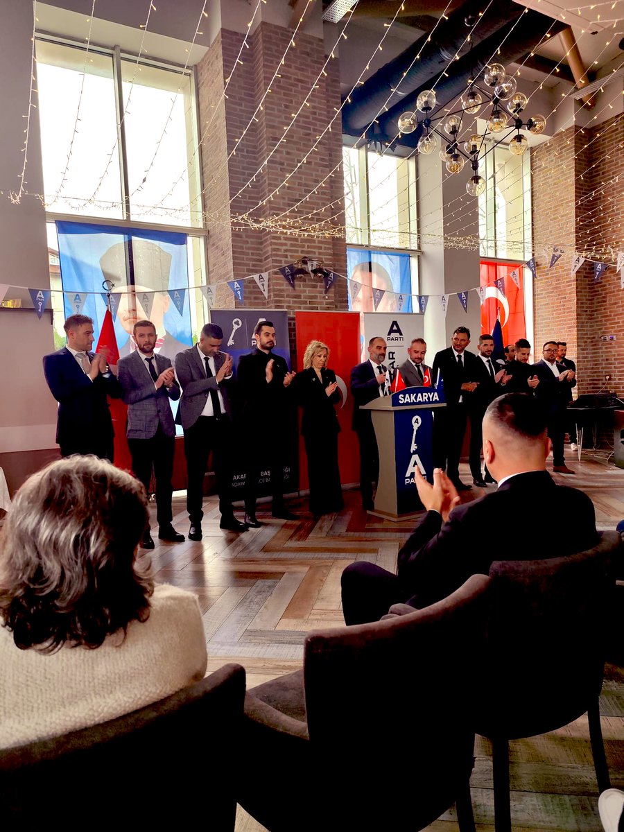 SAKARYANIN EN DİNAMİK EN MOTİVASYONLU KADROSU 💯 
SAKARYA ER MEYDANINA HAZIR. 

<a href="/anahtarparti/">Anahtar Parti</a> <a href="/yavuzagiraliog/">Yavuz Ağıralioğlu</a> 
<a href="/hakanyazctr/">Hakan Yazıcı</a> <a href="/BurhanAygn54/">Burhan AYGÜN</a> 
<a href="/avukatayhanerel/">Ayhan EREL</a> <a href="/Meryem_OZER24/">Meryem Özer</a> <a href="/Fabais2354/">Fatih Bahadır İstek</a> <a href="/tlhkls_/">Muhammet Talha KELEŞ</a> <a href="/bekiralbayrak/">Bekir Albayrakoğlu</a> <a href="/TukatHasan/">Hasan Tukat</a> <a href="/ouzdemirba/">oğuz baş</a> <a href="/nalKocaman5/">Ünal Kocaman</a>