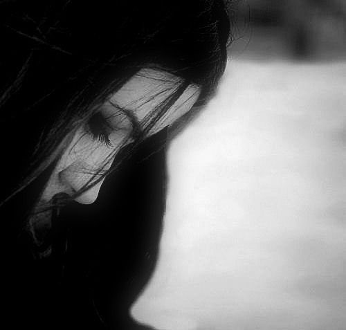 تم محبت کے نہیں 
جوتوں کے قابل تھے💯🫠