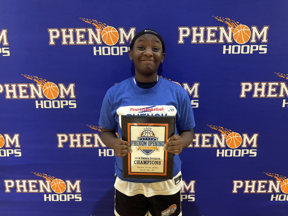 2032 Lilyana Green was huge in the Championship game tallying 10pts. Charlotte Dream Elite takes home the 6th grade Championship vs. Carolina Magic. #PhenomOpening <a href="/CltDreamElite/">CharlotteDreamElite</a>