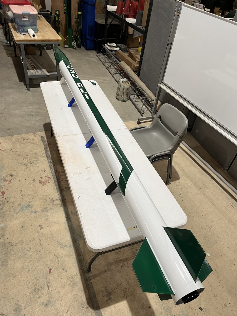 CSU_USLI's tweet image. The wait is over! Our rocket has a bold new look, sporting a sleek green and white design that’s ready to turn heads on the launch pad. 💚⚪
Every mission starts with a vision, and this fresh coat of paint represents our drive, precision, and the journey ahead.