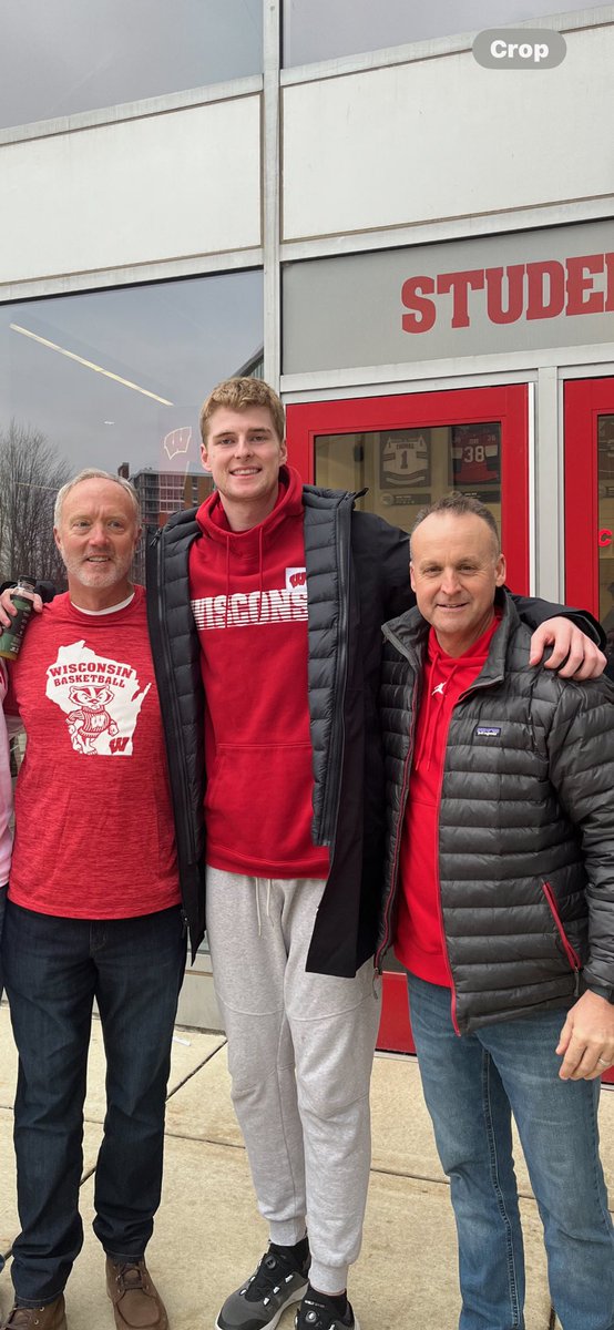 evcoachgator's tweet photo. Congrats to Big Steve @steven_crowl and @BadgerMBB on a great run in the ‘25 Big Ten Tournament!
#marchmadness
#makearun https://t.co/sEysWAT5z9