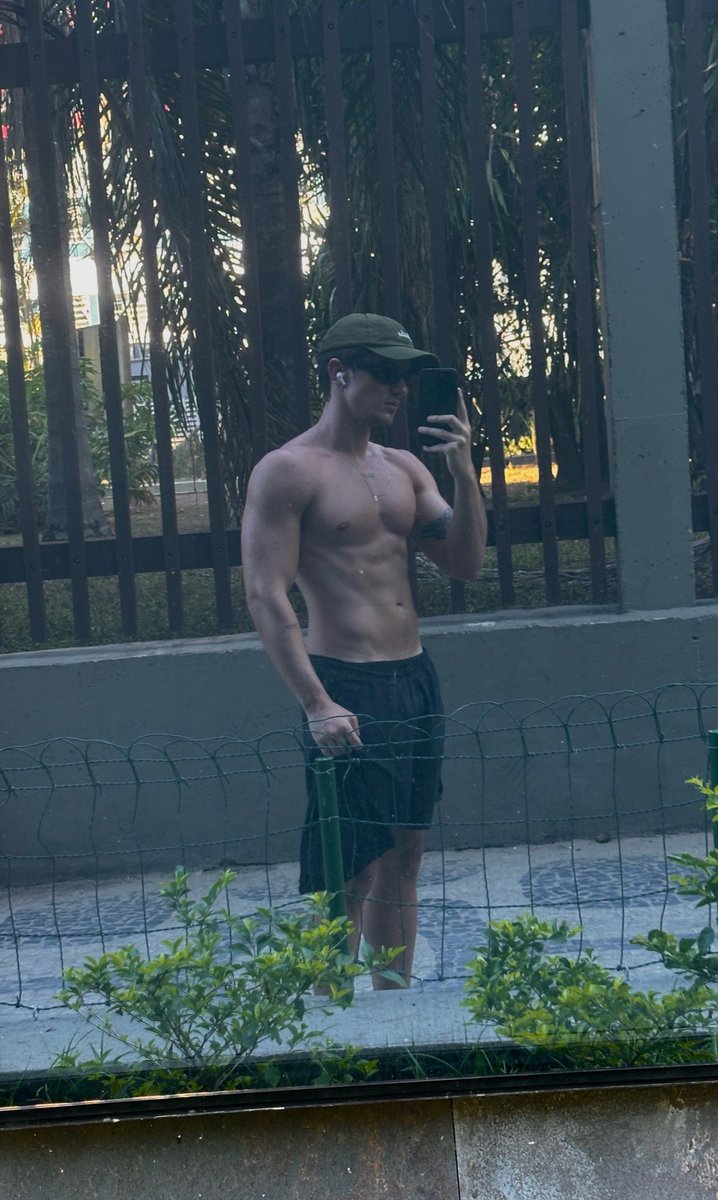 c7alil's tweet photo. 🏃🏻‍♂️🏃🏻‍♂️ https://t.co/eunv8AO2ef