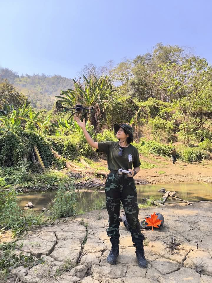 NwayMar12's tweet image. လူ ငယ် တော့      
လူ ငယ် ပဲ
 
ပျော် စ ရာ ဘုံ ကွယ် ပျောက် နေ တဲ့   
  ခေတ် လူ ငယ်  🍁

#crown ^-^
#memories
#Wint Tharaphu Htwe Htwe