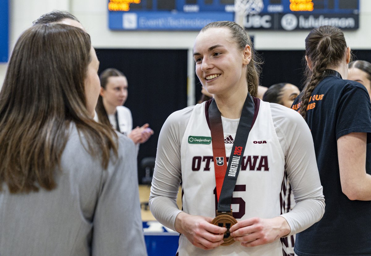 U SPORTS Basketball tweet media