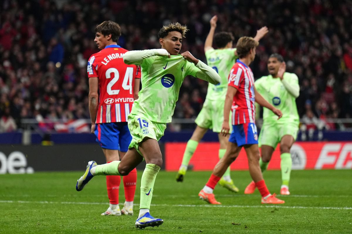 Extraordinario, cambiante y con mucho fútbol del mejor, Barcelona se recuperó de 2 goles ante Atlético Madrid y en los últimos 20 minutos lo dio vuelta 4-2 por la jerarquía de Lewandowski, la contundencia de Yamal y Ferrán y el fútbol de Pedri máximos atributos de un Barsa líder.