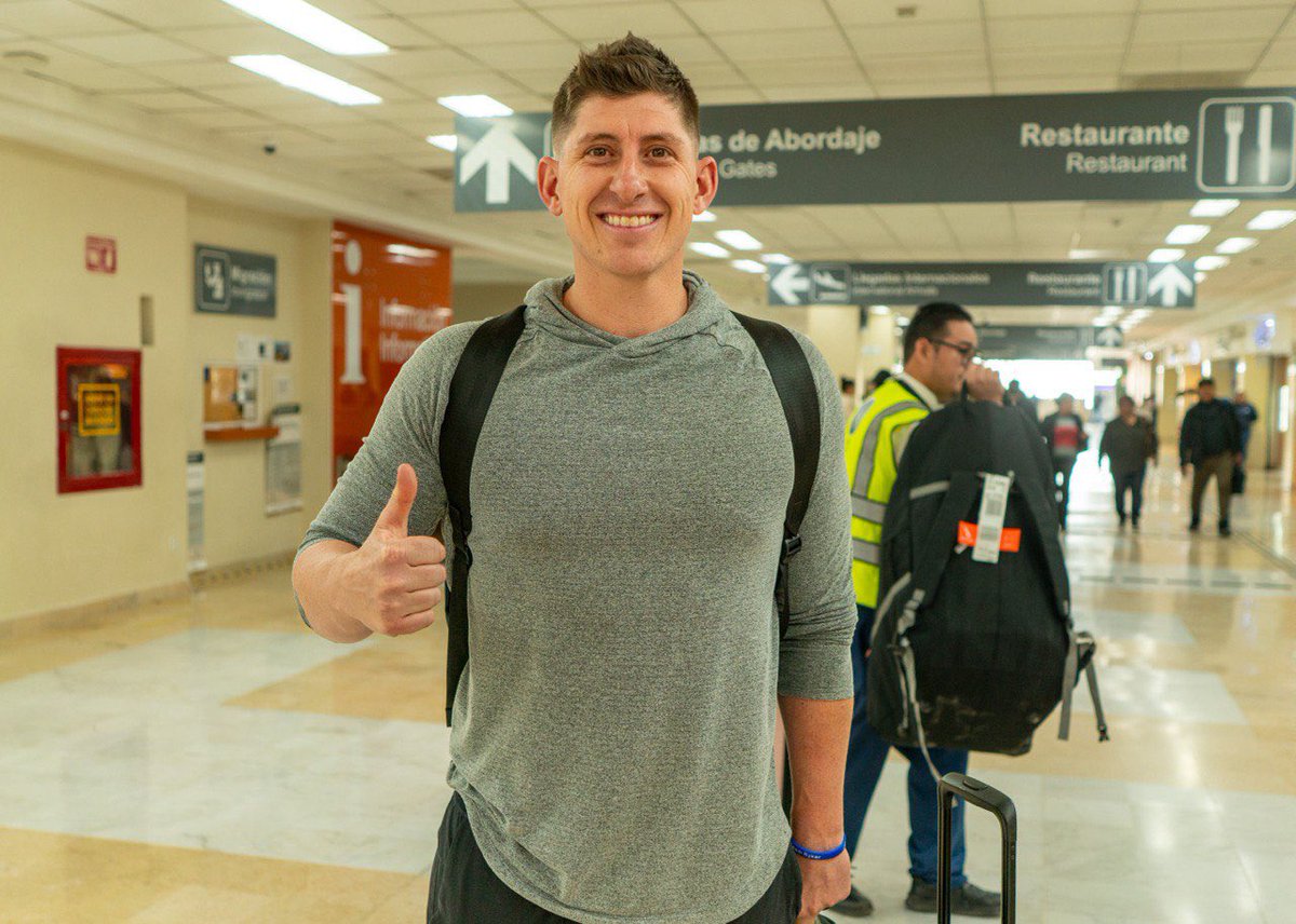 AlgodonerosUL's tweet image. Frank Schwindel ha llegado a casa 🙌🏻

El estadounidense, llegó esta tarde a #Torreón para incorporarse a nuestro #SpringTrainingUL y prepararse para la temporada 👊🏻

Welcome home 🙌🏻

#CreandoUnaHistoriaImparable