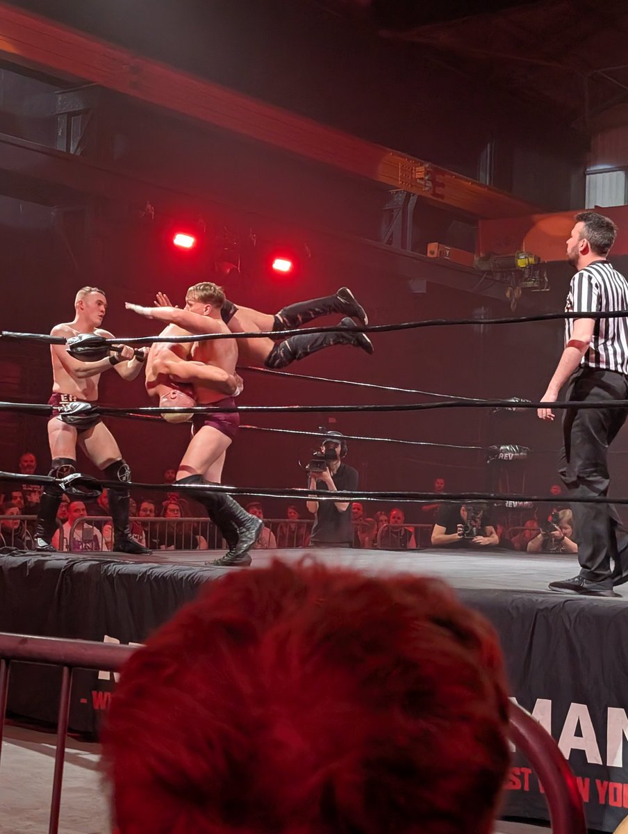 AndDropkicks's tweet photo. Incredible matches, one after another 🔥 https://t.co/xYVpyLOx5E