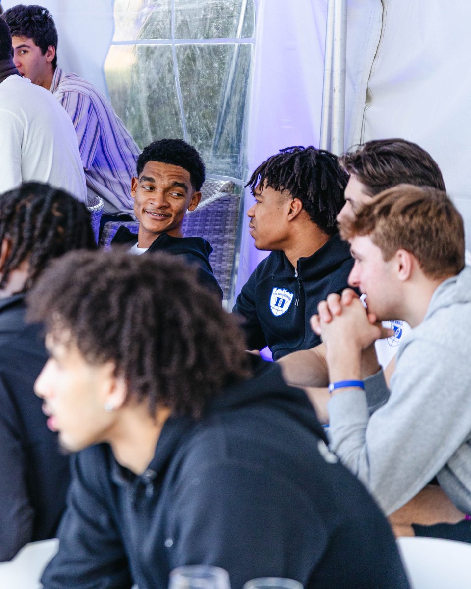 DukeMBB's tweet photo. Selection show with the squad 🕺 https://t.co/M85VBvPTrw