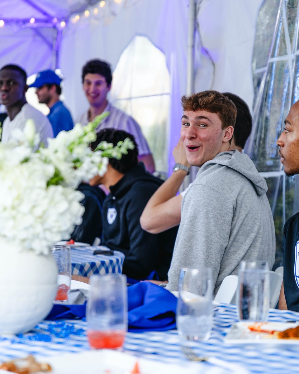 DukeMBB's tweet photo. Selection show with the squad 🕺 https://t.co/M85VBvPTrw