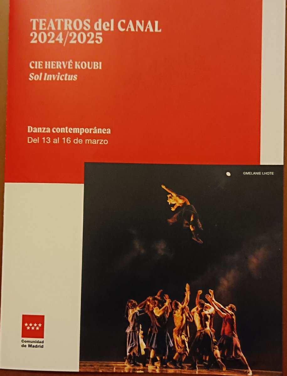 jehchechu's tweet image. #SolInvictus
16€
@TeatrosCanal

¡Menudo planeta dorado y con sombras (qué luces 😱) el de @HerveKoubi!

18 bailarines😍 de todo el mundo haciendo DANZA, aunque también parecen imposibles acrobacias.

Y música variada: tradicional, del corazón (o sea, tecno), clásica y universal.