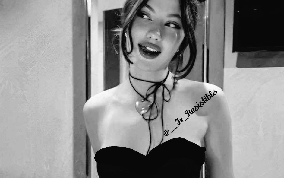 "Uzaktan izleyin..

Yakından tehlikeli olabilirim"..❦..