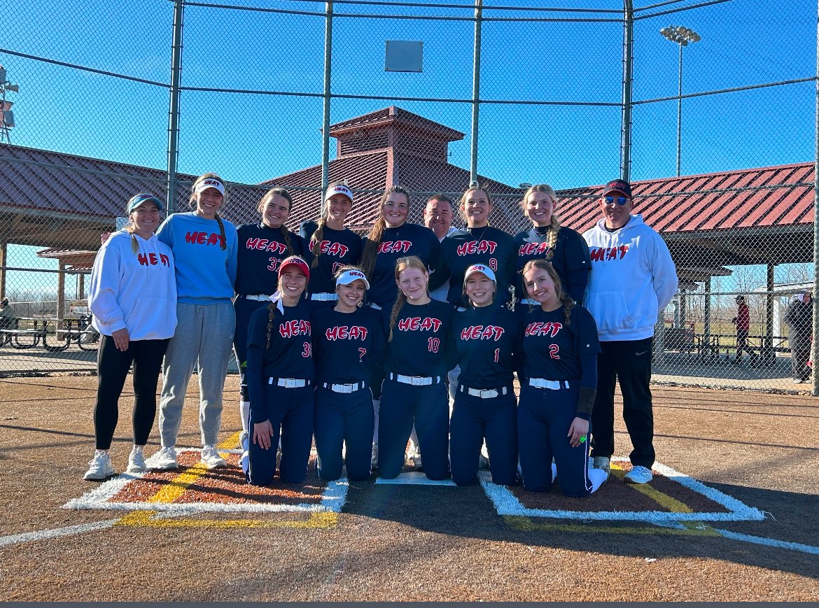 stlheatzimmer's tweet photo. Brought home the title in our 1st tournament of the year! Championship game saw another complete game from @C_Frank1237. @maddie_kluesner &amp; @paige_brayy led the way with 3 hits each. Another double by @Olivia_Magruder. 2 RBI for @MadisenMeyer27. Great Heat softball all weekend. https://t.co/jcW8pzHpsV