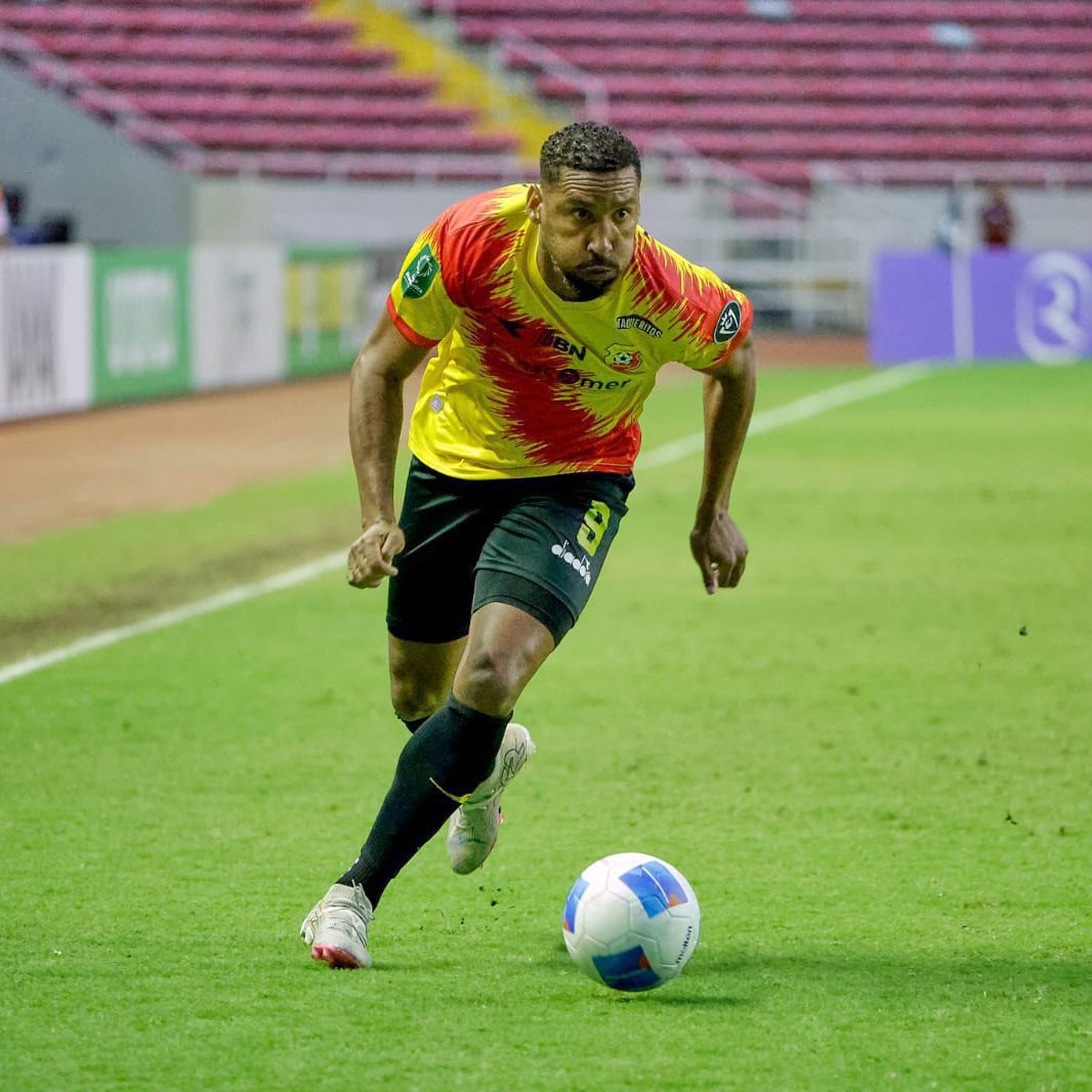 Marcel Hernandez será baja por una lesión de tobillo, regresa la próxima semana.

Contra Alajuelense jugó con una molestia.