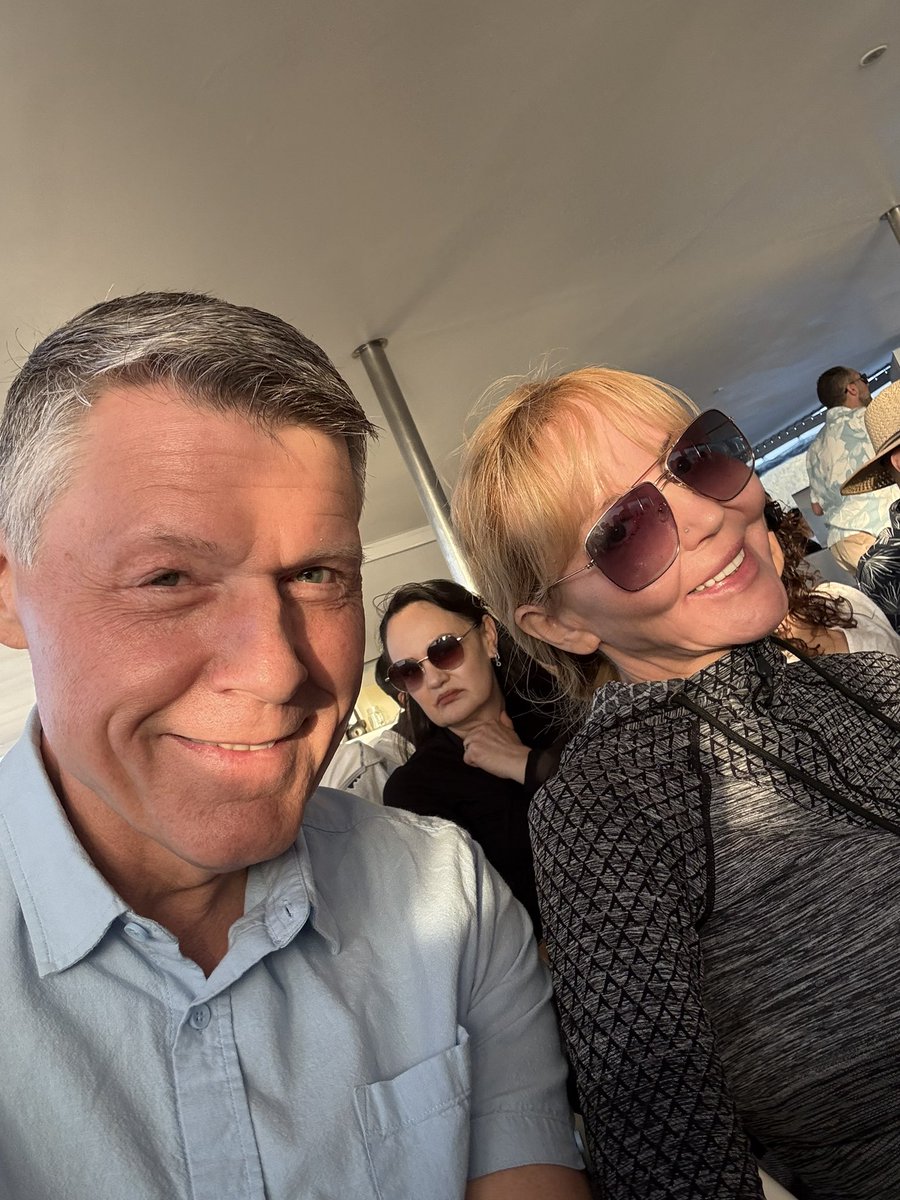 allantowns's tweet photo. Magical night at #RhythmsOfTheNight in Puerto Vallarta with Talia! From the cliffside dinner to the mesmerizing acrobatics and music, every moment was unforgettable. Got home late but every second was worth it. Check out our videos! #PuertoVallartaAdventures 🌟🎭 https://t.co/fVR8rcQBPz