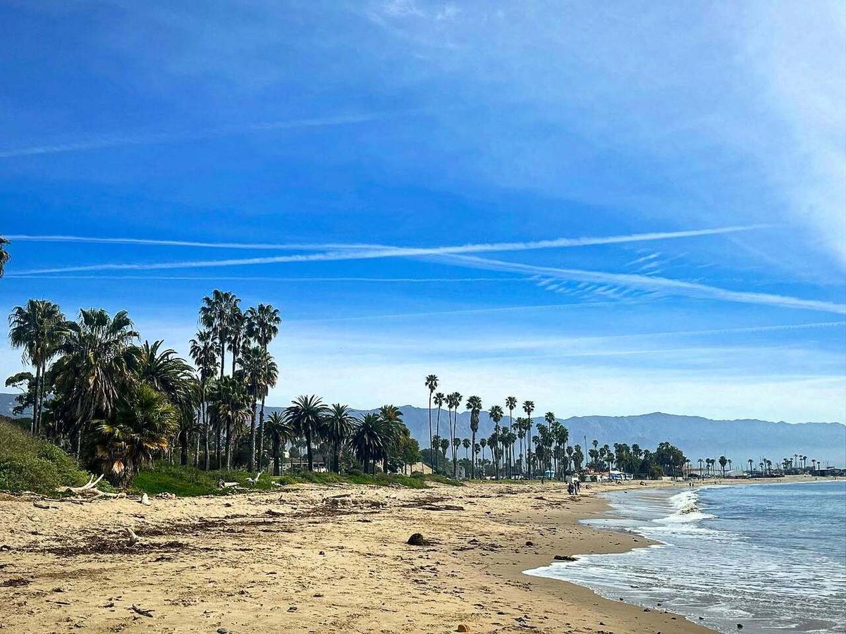 Always tough to leave a place like #SantaBarbara, #California but we had such a fun &amp; action-packed 4 days in the area! Big thanks to @luis_escobar &amp; all organizers/volunteers of #NineTrails35 -miler on Saturday. I am already planning my return for 2026!… instagr.am/p/DHRziBbypx3/