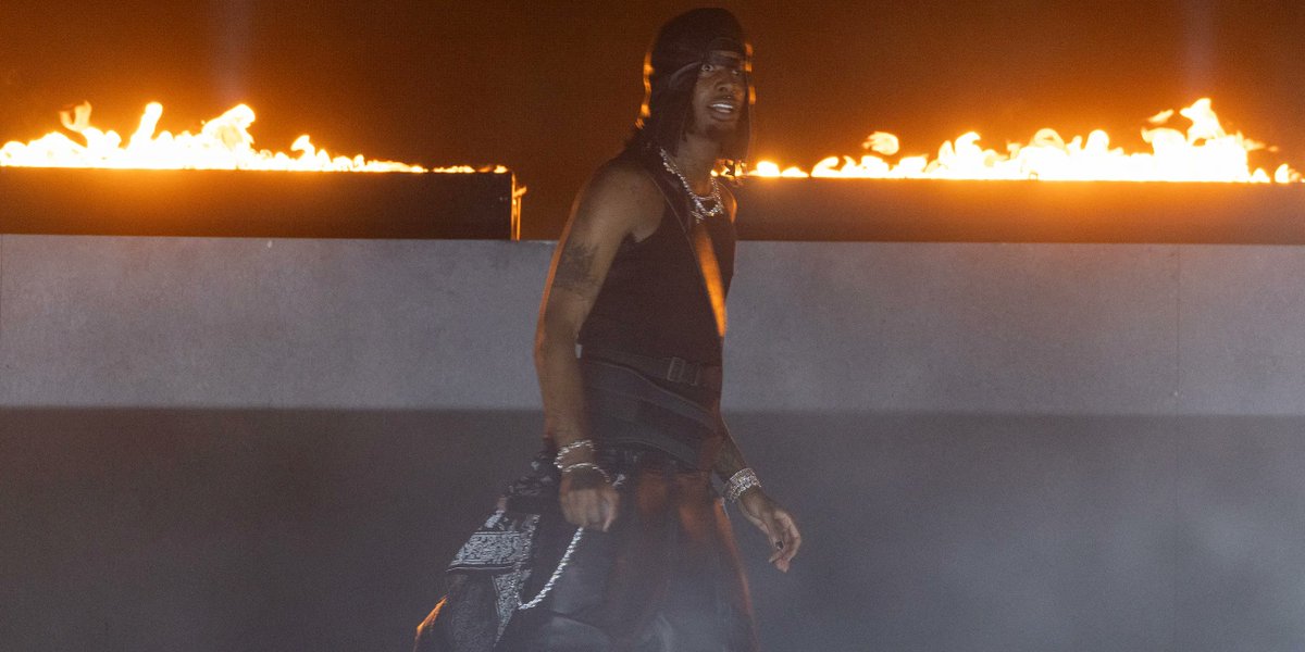 unseenopium's tweet photo. If Carti brings out every single feature he had on on MUSIC for rolling loud we gonna have #thoseconversations https://t.co/blqDLfJqre