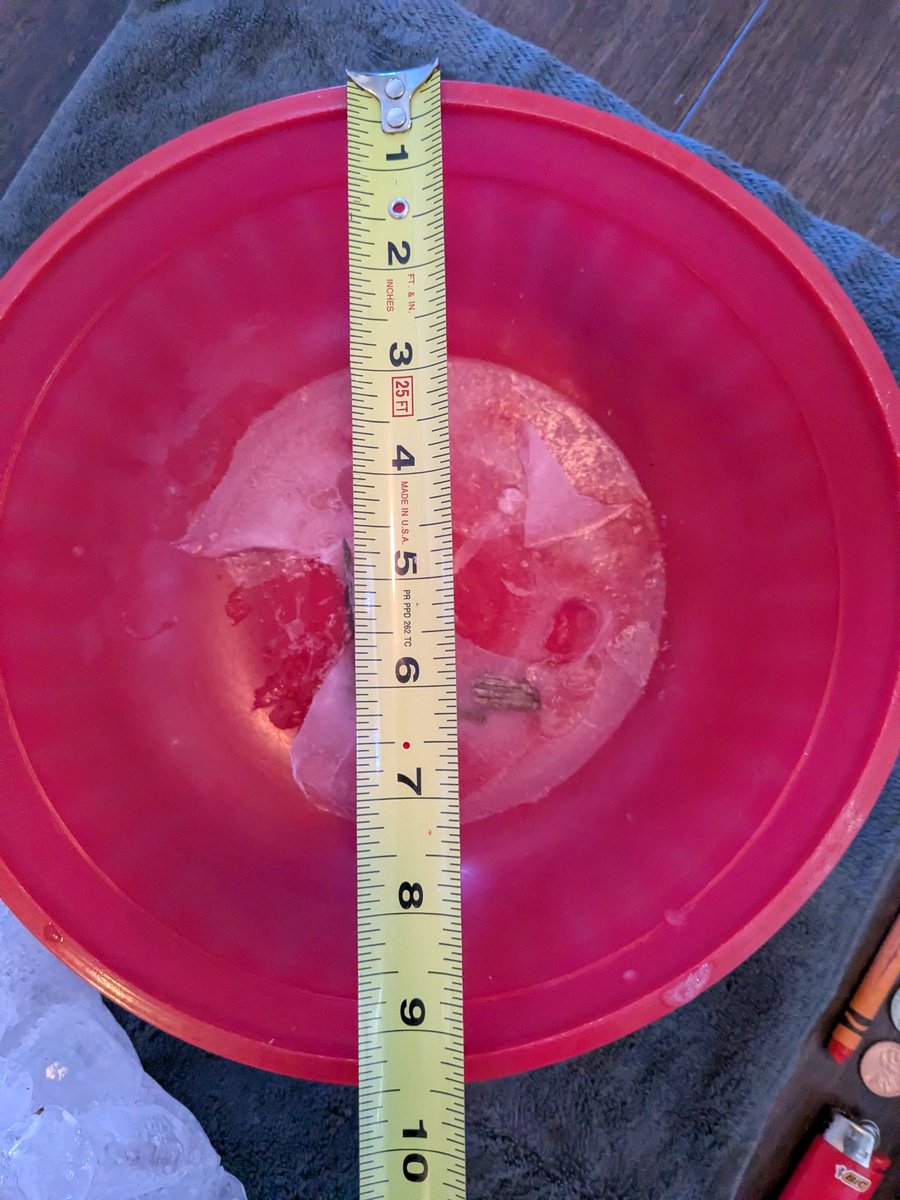 Larsnarsbars's tweet photo. @scott_currens @scottontvKSDK @SteveTempleton Ok lots of requests for better pics - finally got to dig it out of the freezer just now... https://t.co/SsCofFgKp3